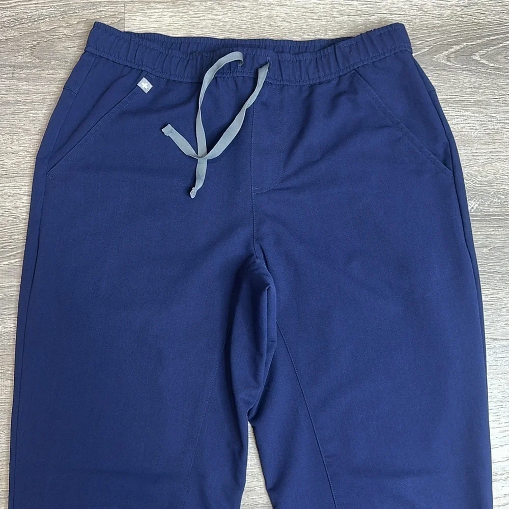 Figs Men’s Tansen Jogger Scrub Pants in Navy Sz M